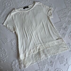Ivanka Trump women’s size medium white short sleeve top with floral lace hem
